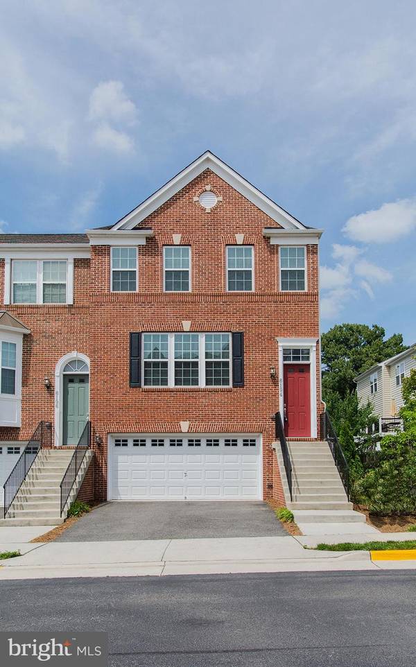 6194 ROYAL CREST LN, Alexandria, VA 22310