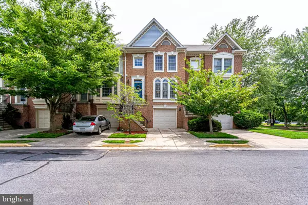 Fairfax, VA 22033,3923 MAXIMILIAN CT