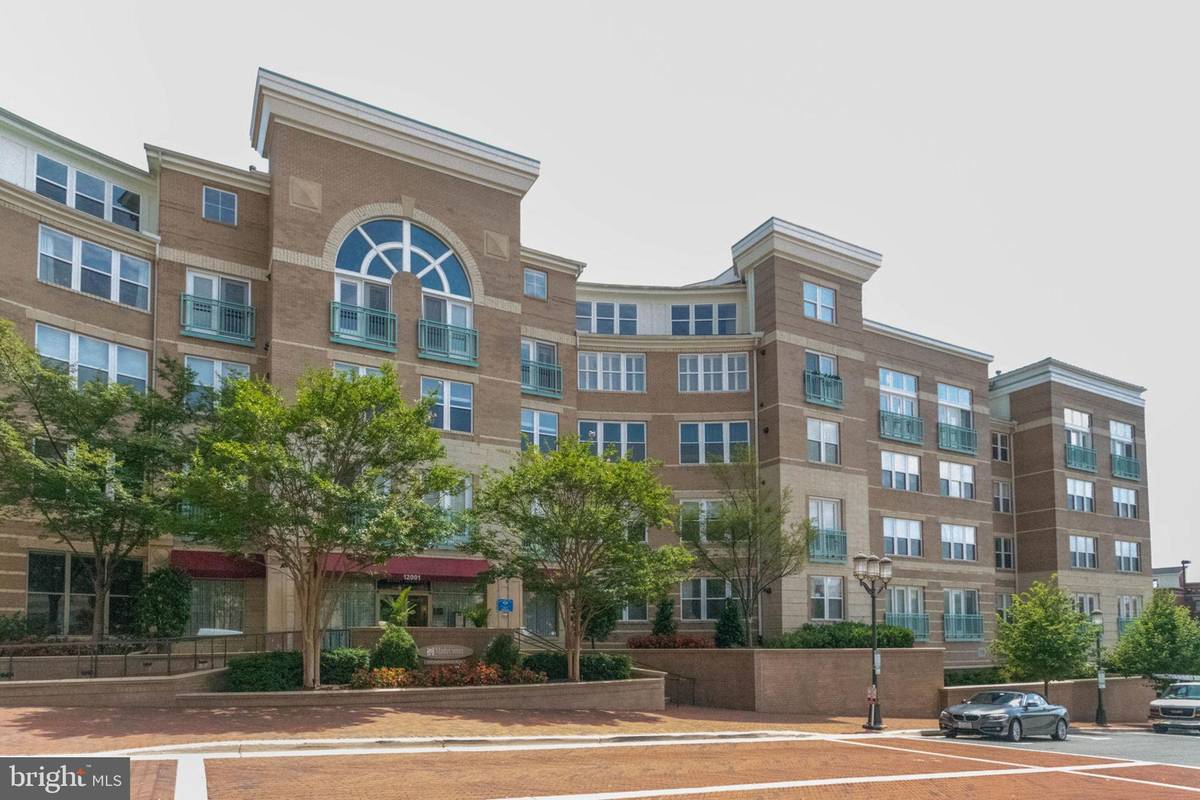 Reston, VA 20190,12001 MARKET ST #231