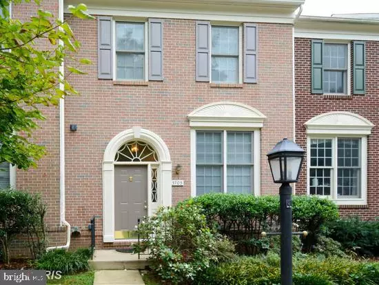 3705 HUNTLEY MEADOWS LN, Alexandria, VA 22306