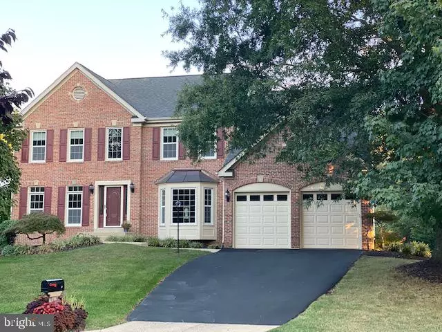 8639 CROSS CHASE CT, Fairfax Station, VA 22039