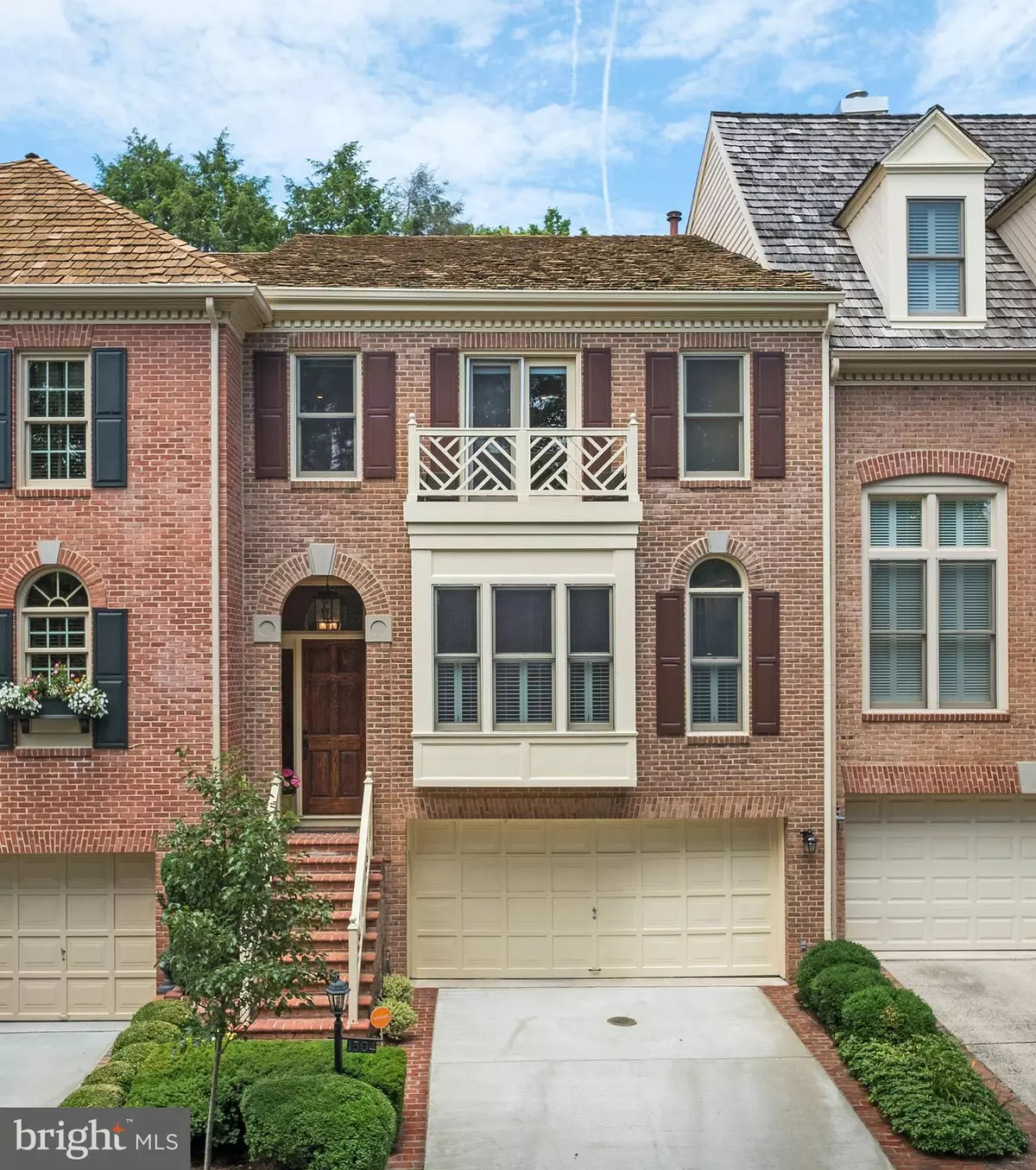 Mclean, VA 22101,1504 HAMPTON HILL CIR