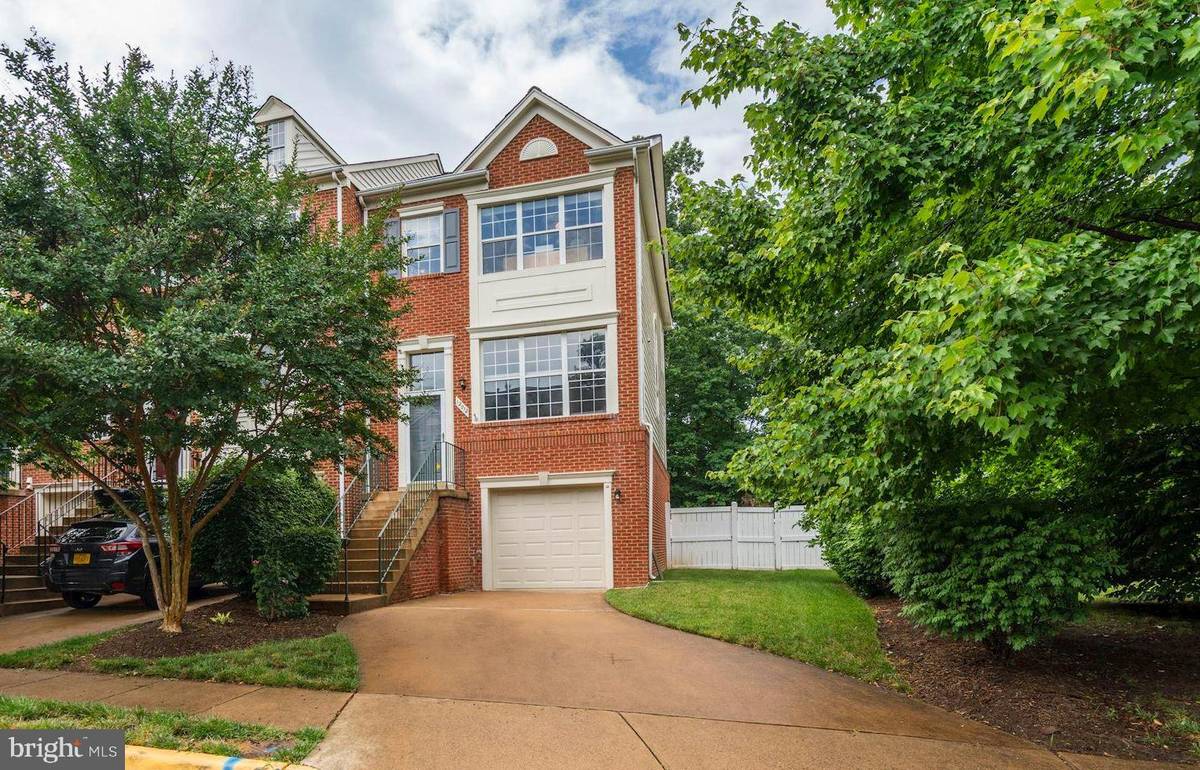 Reston, VA 20190,12012 EDGEMERE CIR