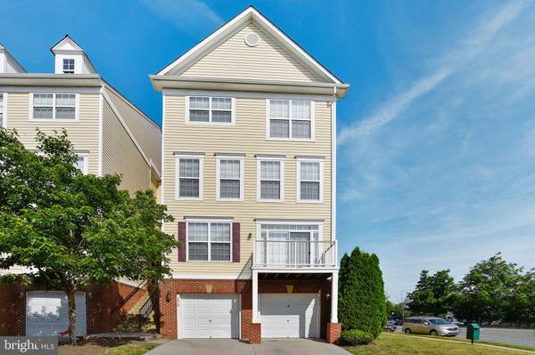 2512 PASCAL PL #208, Herndon, VA 20171