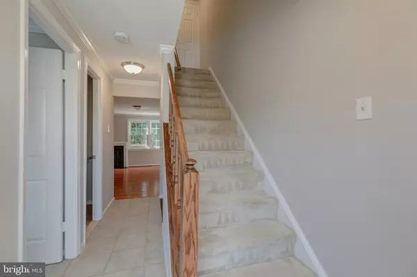 Alexandria, VA 22315,6505 COACHLEIGH WAY