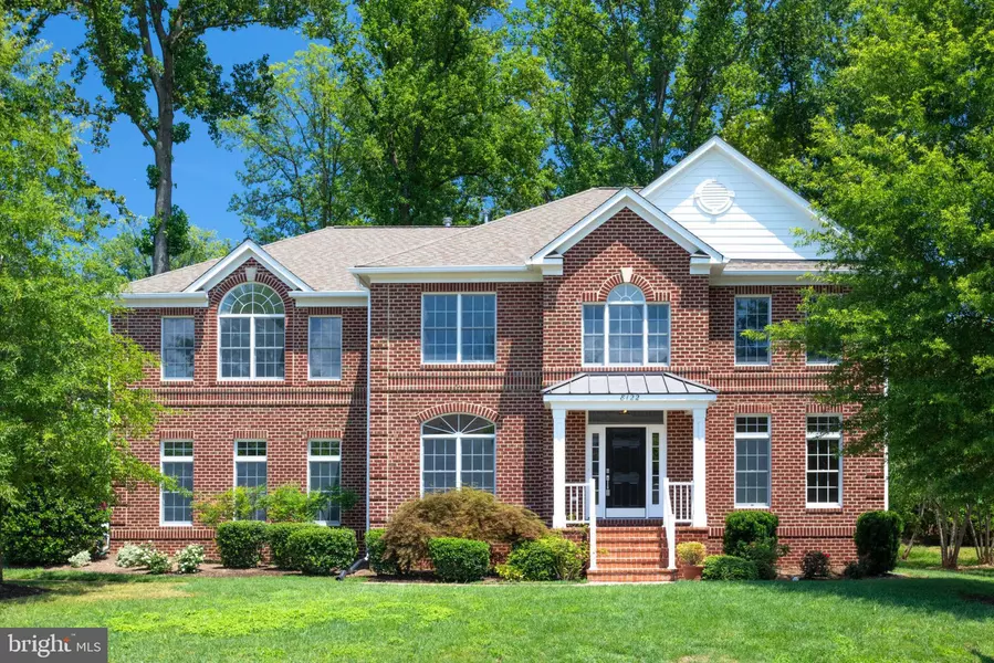 8122 SANDBURG HILL CT, Dunn Loring, VA 22027