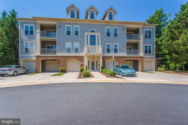 Fairfax, VA 22030,11326 WESTBROOK MILL LN #303