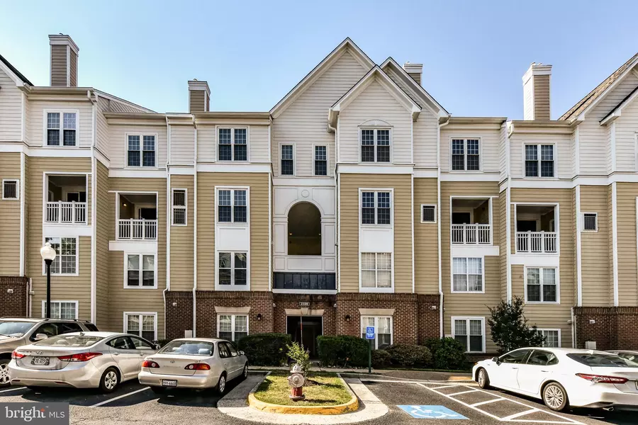 2109 HIGHCOURT LN #305, Herndon, VA 20170