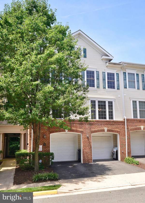 7134 HUNTLEY CREEK PL #71B, Alexandria, VA 22306