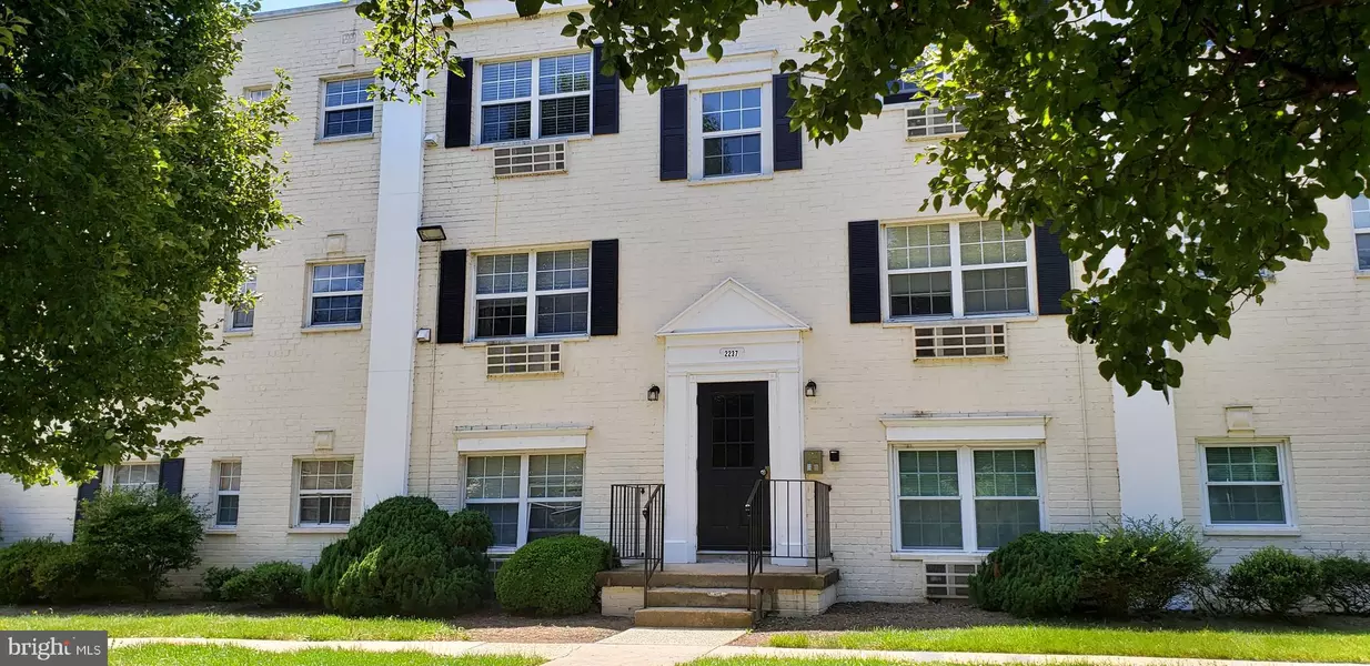 2237 FARRINGTON AVE #102, Alexandria, VA 22303