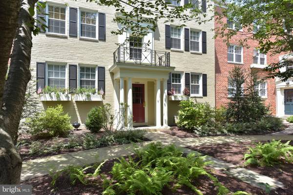 1304 BELLE VIEW BLVD #B1, Alexandria, VA 22307