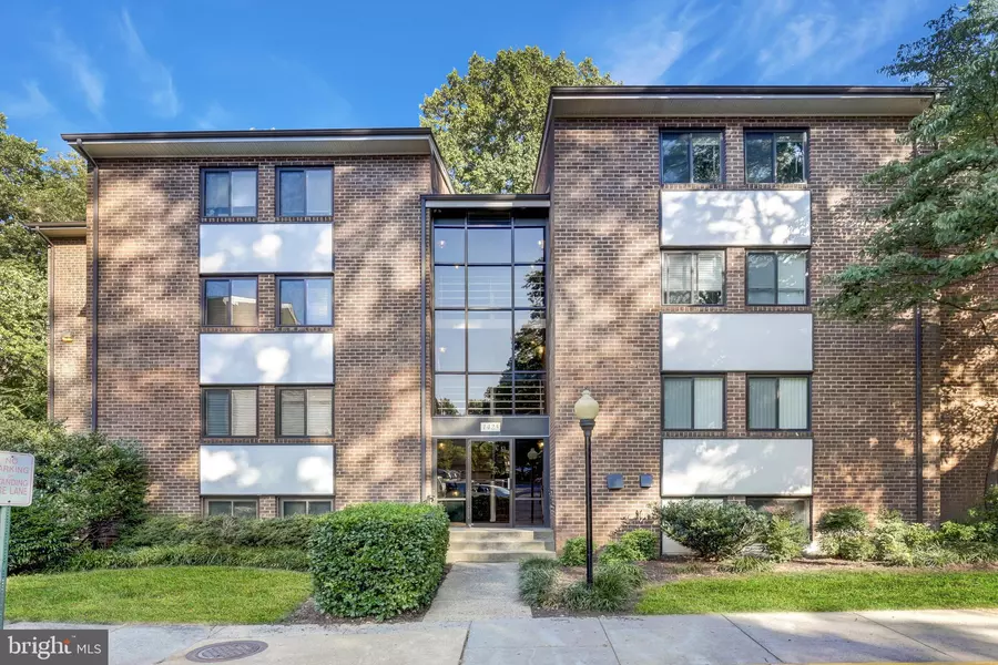 1423 NORTHGATE SQ #32B, Reston, VA 20190