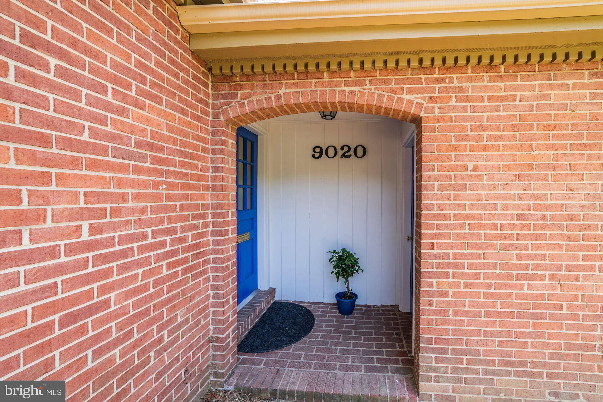 Alexandria, VA 22308,9020 CHARLES AUGUSTINE DR