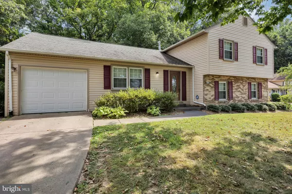 Fairfax, VA 22032,4291 COUNTRY SQUIRE LN