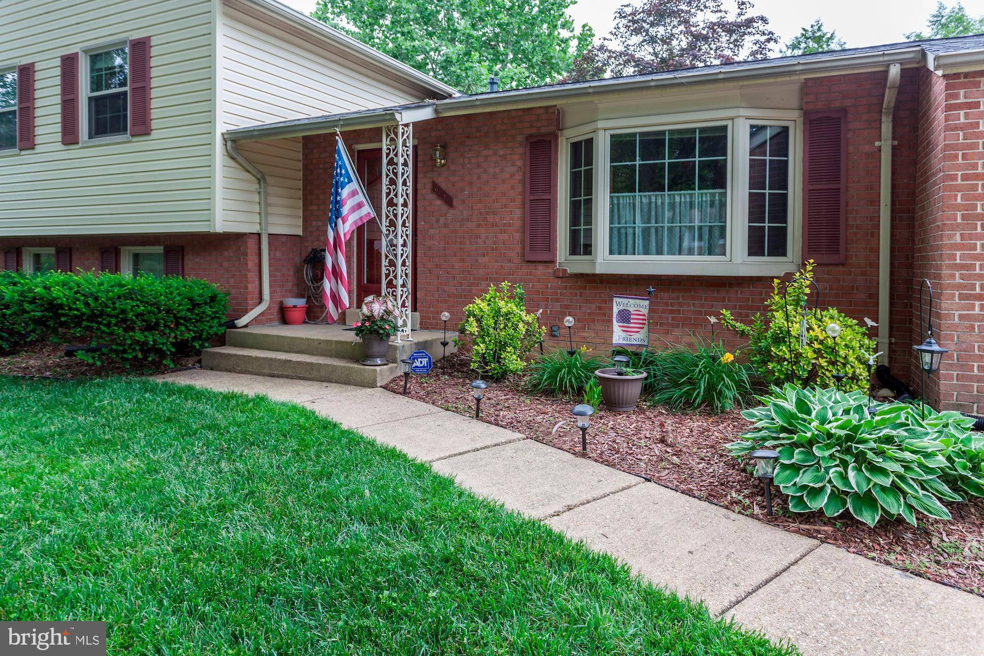 8613 KENTFORD DR, Springfield, VA 22152