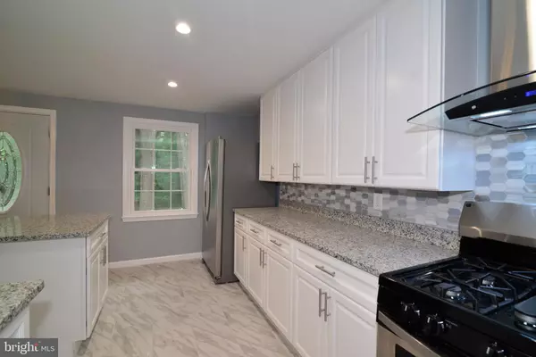 Alexandria, VA 22309,8164 FERNLAKE CT