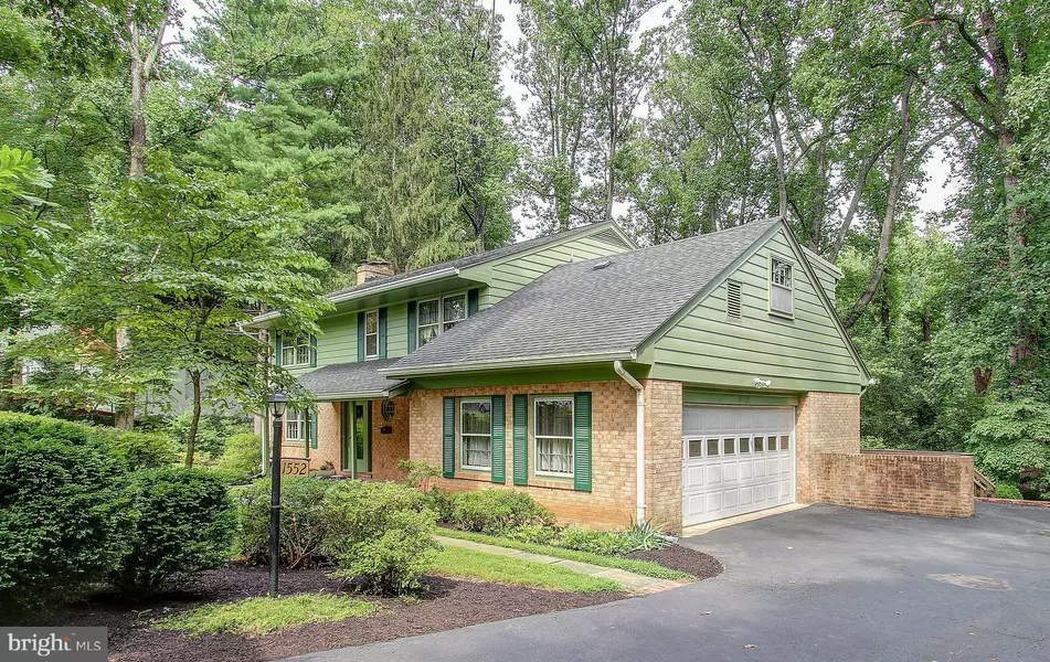 1552 FOREST VILLA LN, Mclean, VA 22101