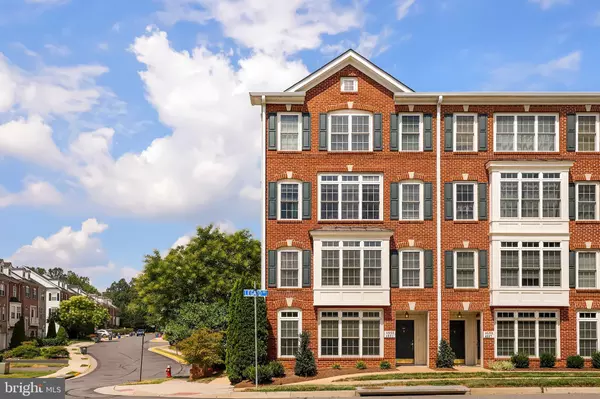 4601 WHITTEMORE PL #1111, Fairfax, VA 22030