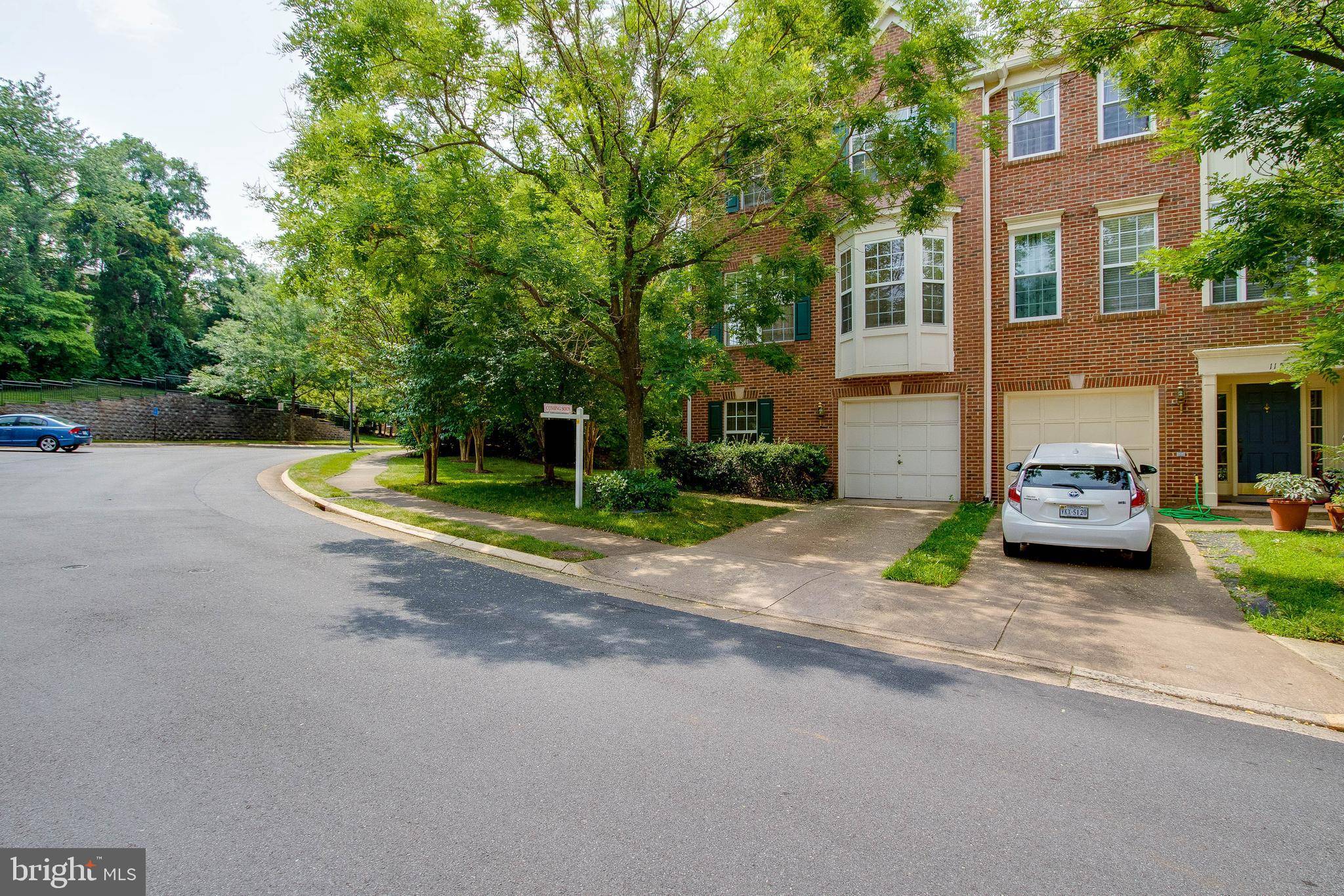 Fairfax, VA 22030,11577 LAUREL LAKE SQ