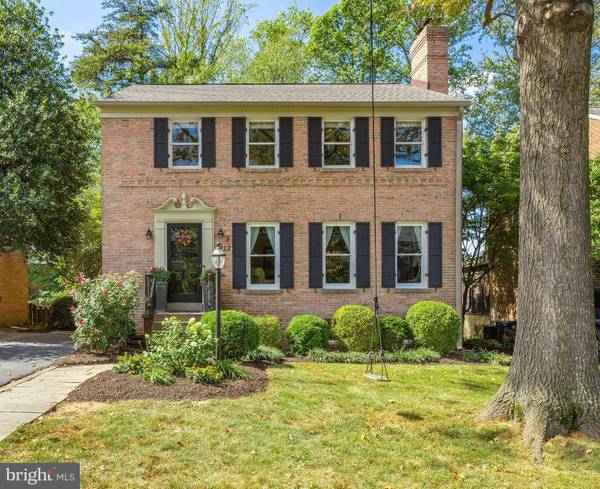 1212 PINE HILL RD, Mclean, VA 22101