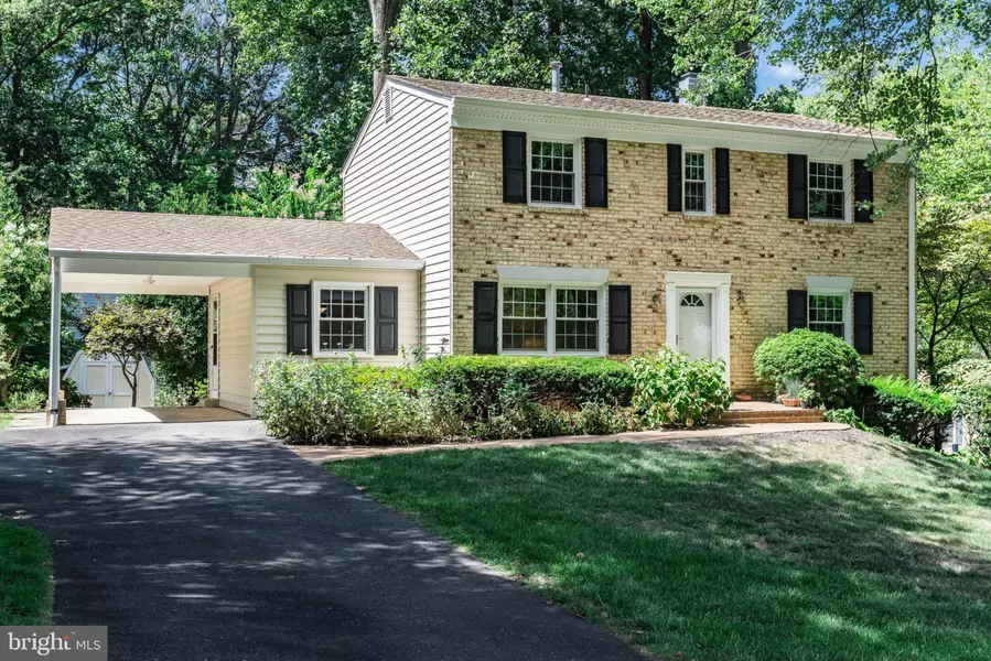 2226 SENSENEY LN, Falls Church, VA 22043