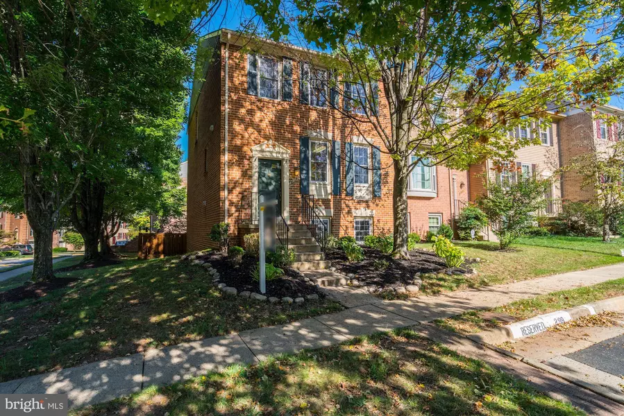 7842 PAINTED DAISY DR, Springfield, VA 22152