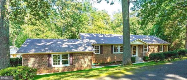 3518 WILLOW GREEN CT, Oakton, VA 22124