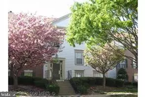 12108 GREEN LEDGE CT #302, Fairfax, VA 22033