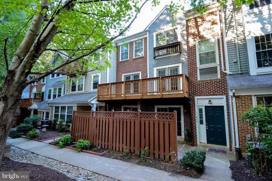 11820 ROCKAWAY LN #24, Fairfax, VA 22030