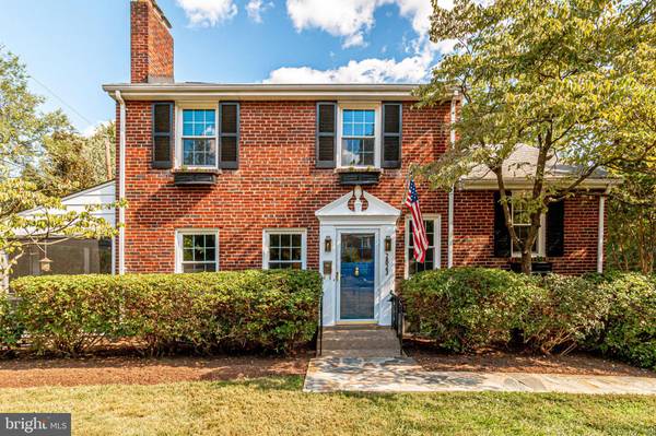 2823 BROOK DR, Falls Church, VA 22042