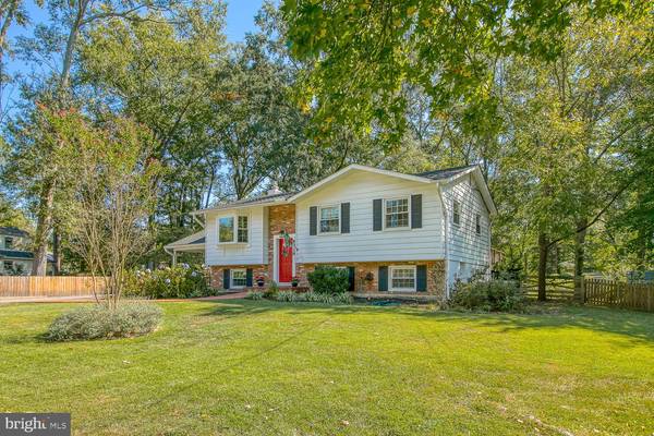 8719 BADGER DR, Alexandria, VA 22309