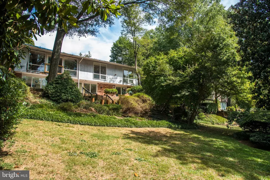 7326 REBECCA DR, Alexandria, VA 22307