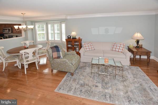 Centreville, VA 20121,6860 CHASEWOOD CIR