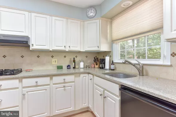 Alexandria, VA 22309,8508 CHERRY VALLEY LN