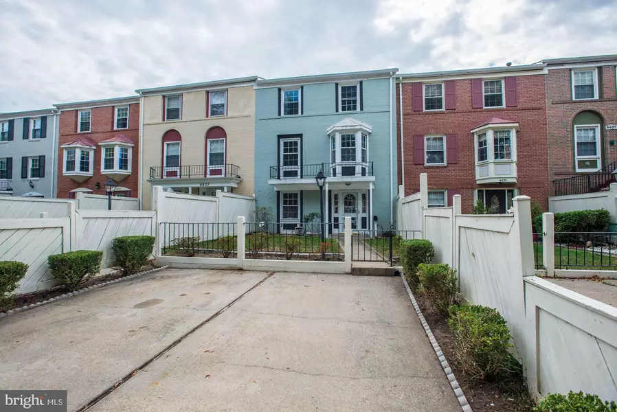 4433 SCARBOROUGH SQ, Alexandria, VA 22309