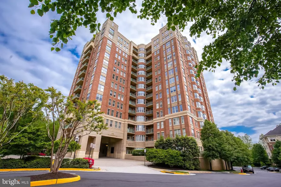 11776 STRATFORD HOUSE PL #207, Reston, VA 20190