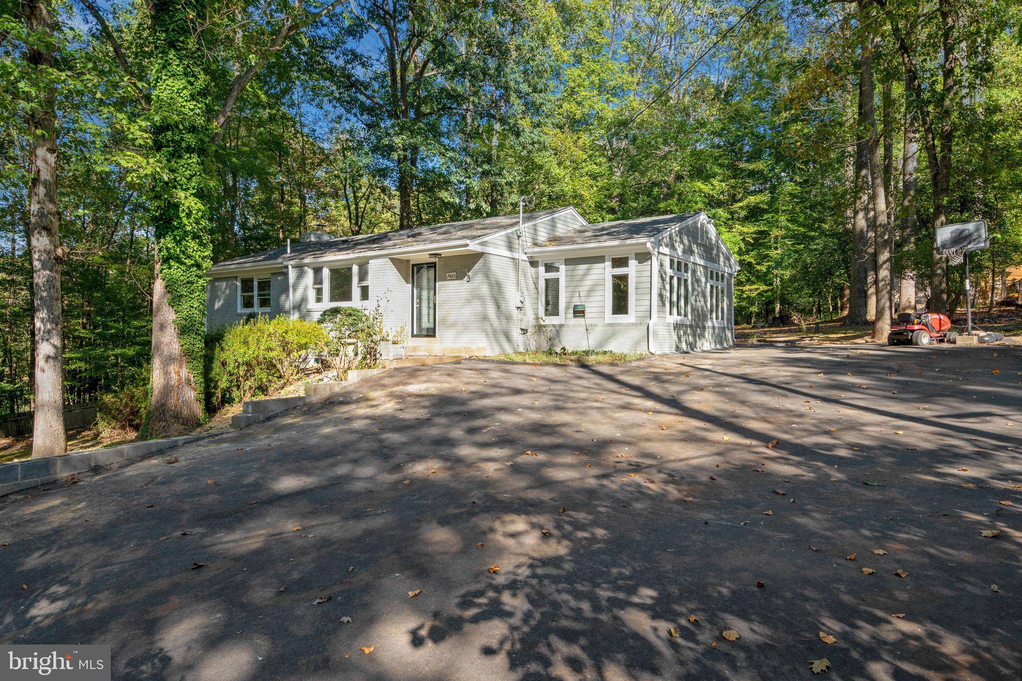 7465 CLIFTON RD, Clifton, VA 20124