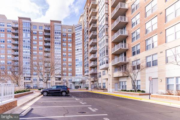 11800 SUNSET HILLS RD #714, Reston, VA 20190