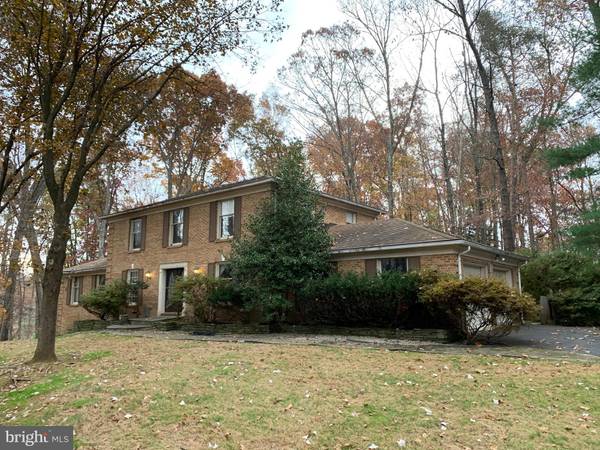 3277 FOX MILL RD, Oakton, VA 22124