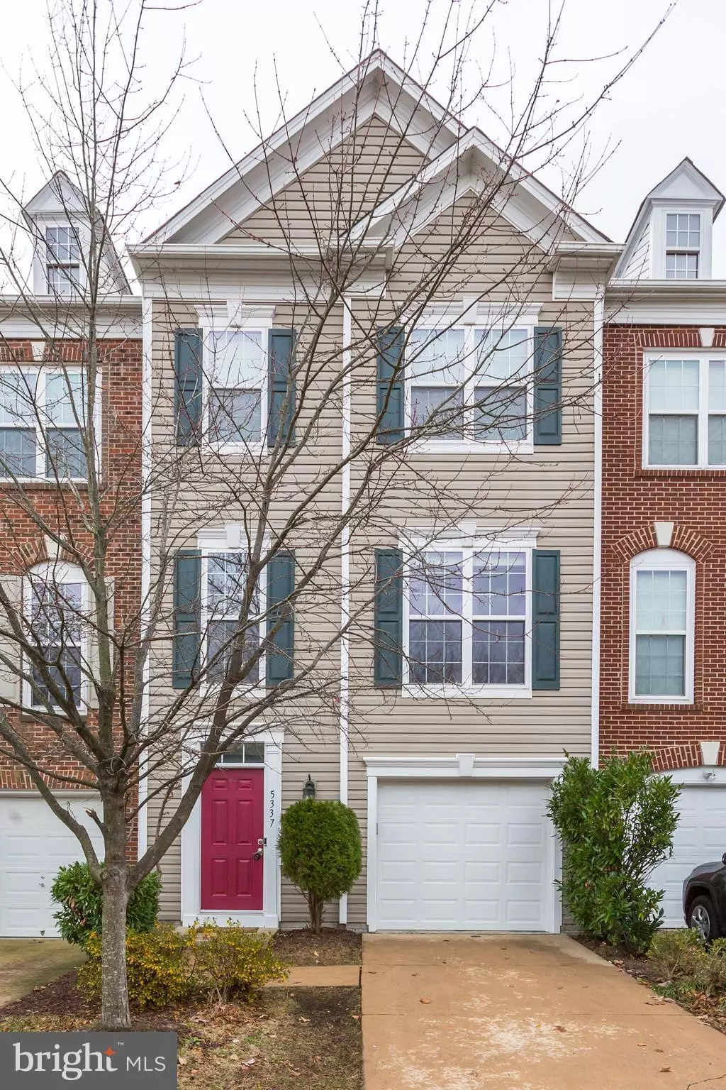 Centreville, VA 20120,5337 CRIMSON SKY CT