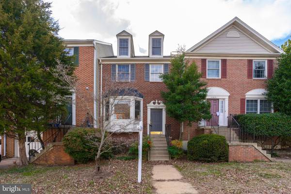 14619 WINTERFIELD DR, Centreville, VA 20120