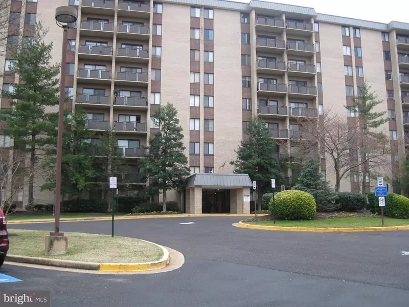 3101 S MANCHESTER ST #821, Falls Church, VA 22044