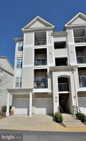 11351 ARISTOTLE DR #8-302, Fairfax, VA 22030