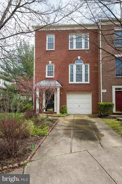 11496 ROTHBURY SQ, Fairfax, VA 22030