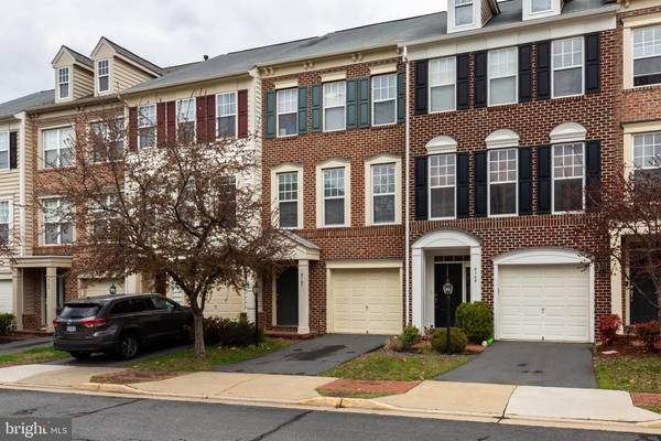 8167 DOVE COTTAGE CT, Lorton, VA 22079