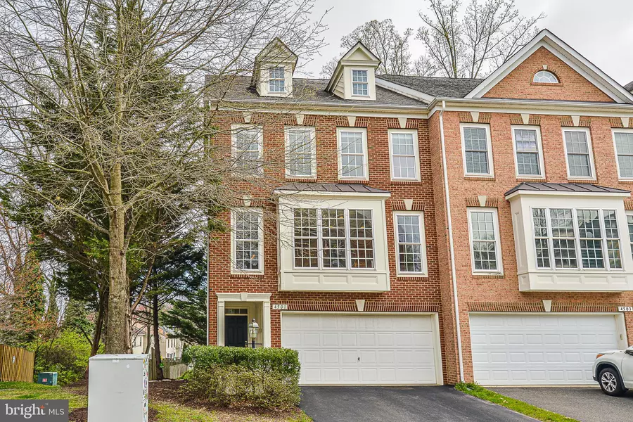 4501 MONMOUTH ST, Fairfax, VA 22030