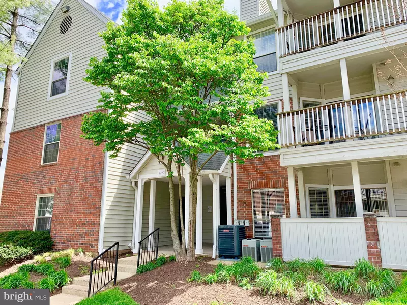 3920 PENDERVIEW DR #331, Fairfax, VA 22033