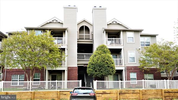 11653 GAS LIGHT CT #F, Reston, VA 20190