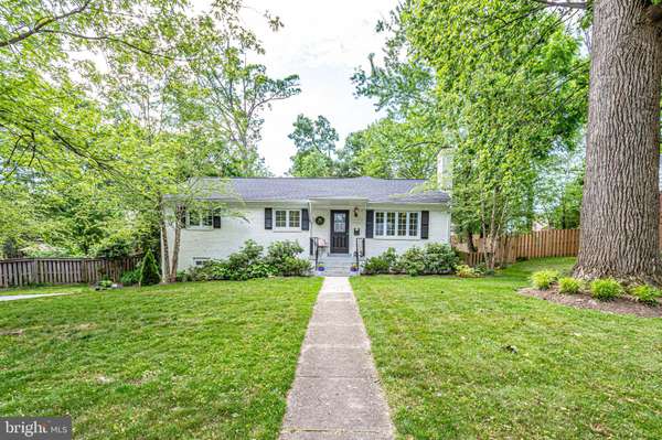 Annandale, VA 22003,3605 LARCHMONT DR