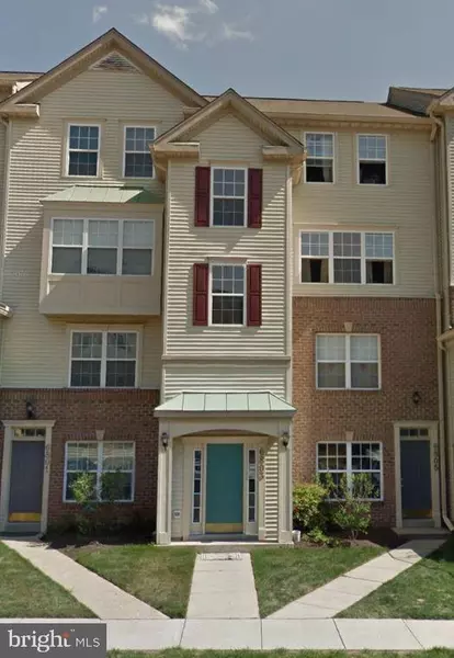 6803 STONE MAPLE TER #B, Centreville, VA 20121